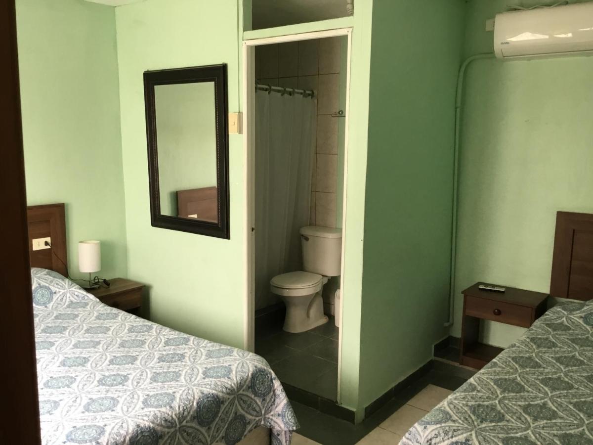 קלדרה Hostal Playa Brava מראה חיצוני תמונה