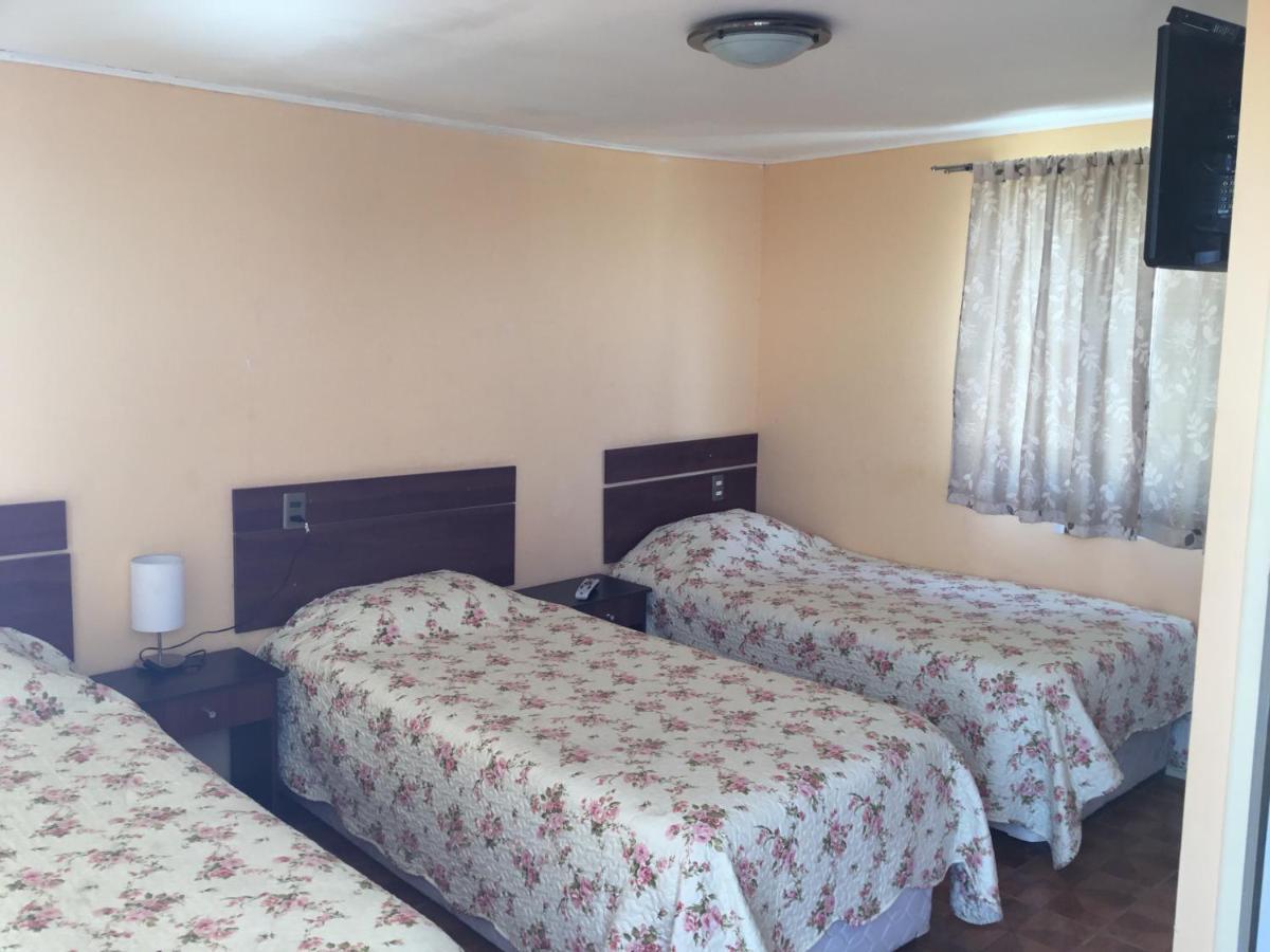 קלדרה Hostal Playa Brava מראה חיצוני תמונה
