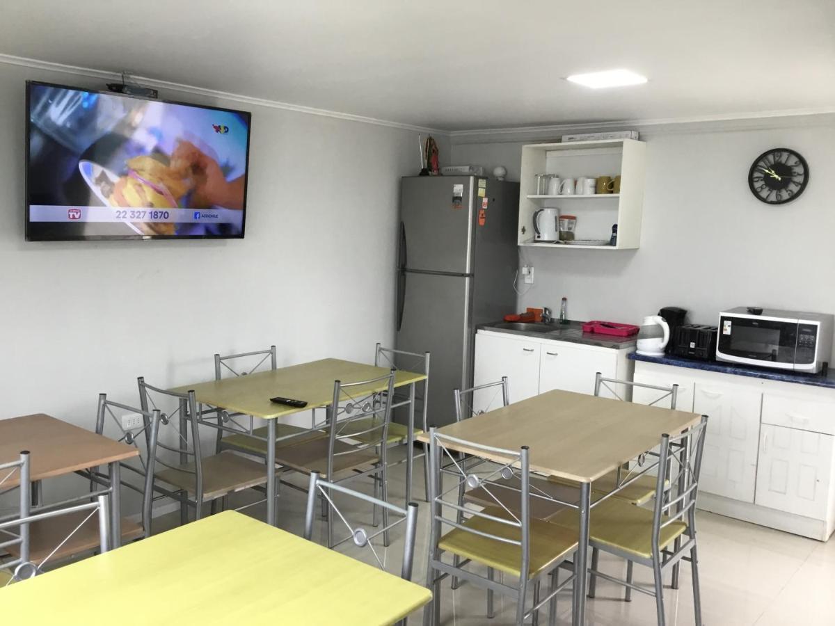 קלדרה Hostal Playa Brava מראה חיצוני תמונה