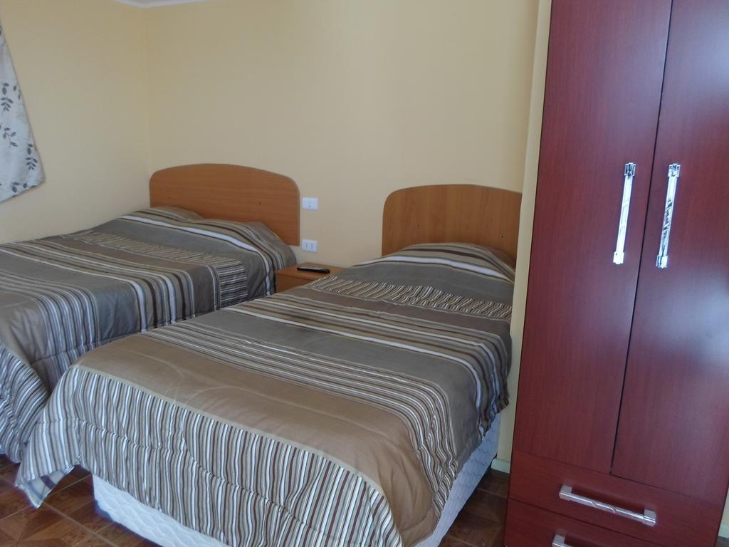קלדרה Hostal Playa Brava חדר תמונה