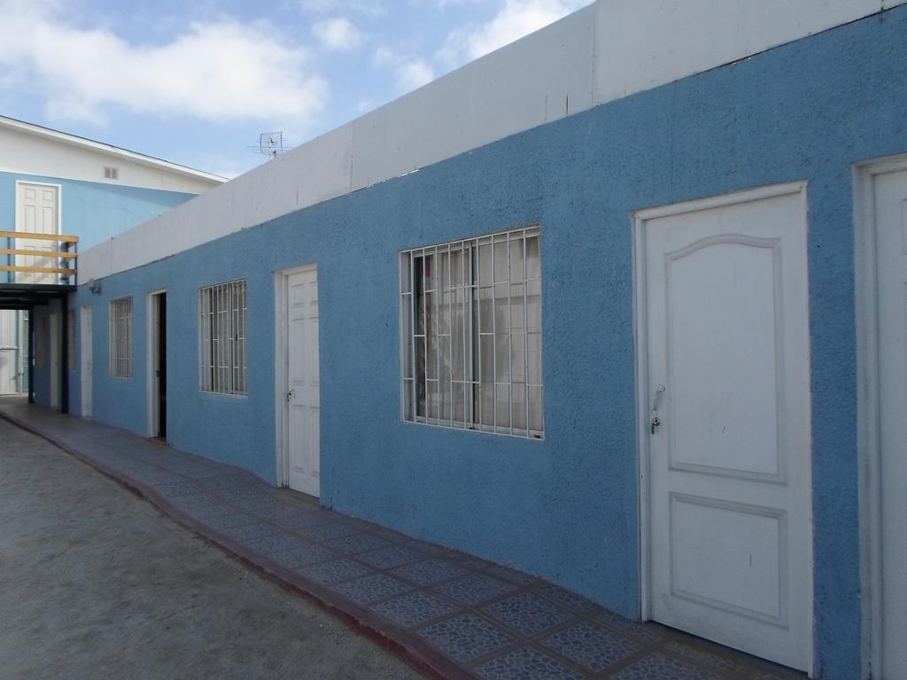 קלדרה Hostal Playa Brava מראה חיצוני תמונה